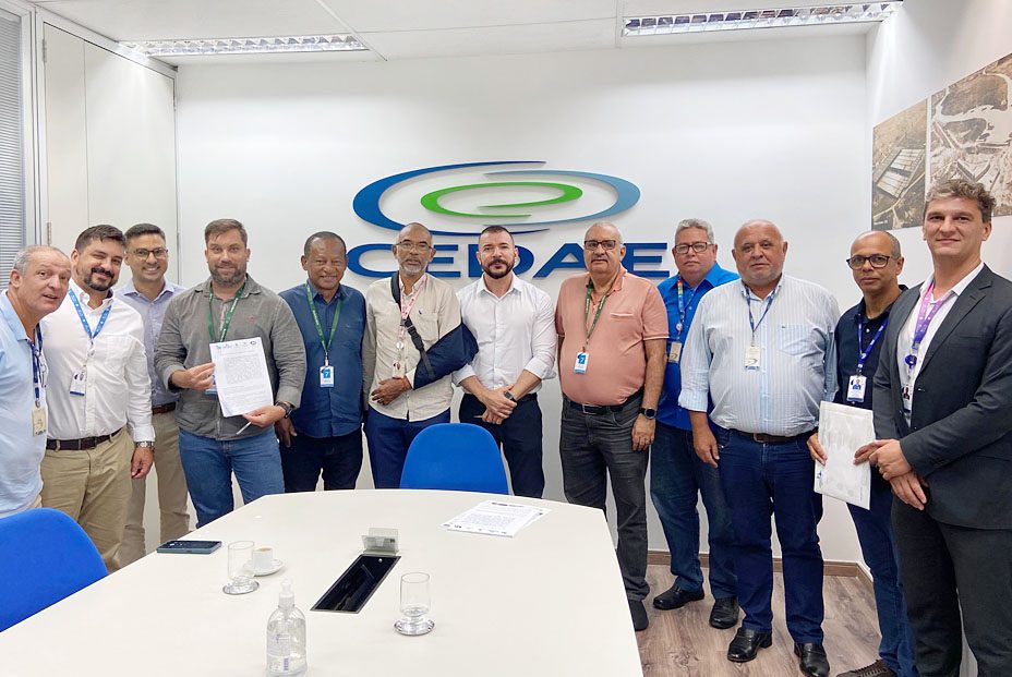 Sindicatos formalizam entrega da pauta e acordam início da negociação do ACT e da PR da CEDAE